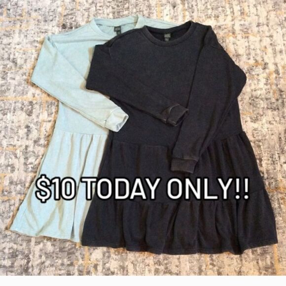BUNDLE OF 2 WILD FABLE SWEATSHIRT DRESSES! SIZE S - Picture 1 of 9